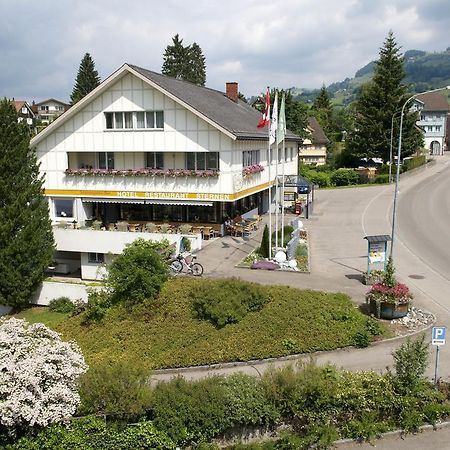 Hotel-Restaurant Sternen Nesslau ภายนอก รูปภาพ