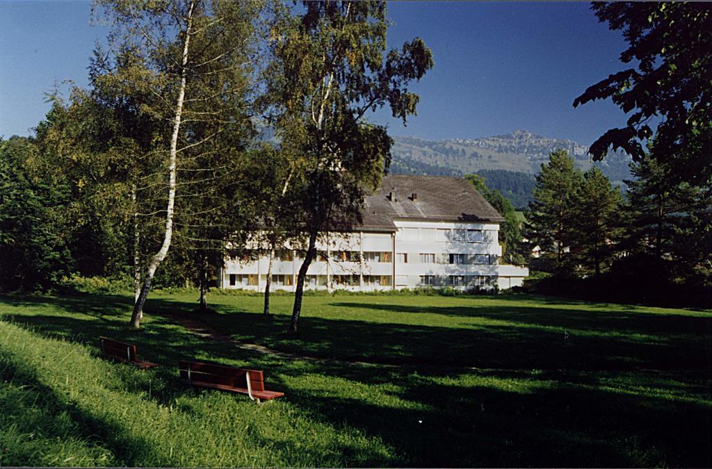 Hotel-Restaurant Sternen Nesslau ภายนอก รูปภาพ